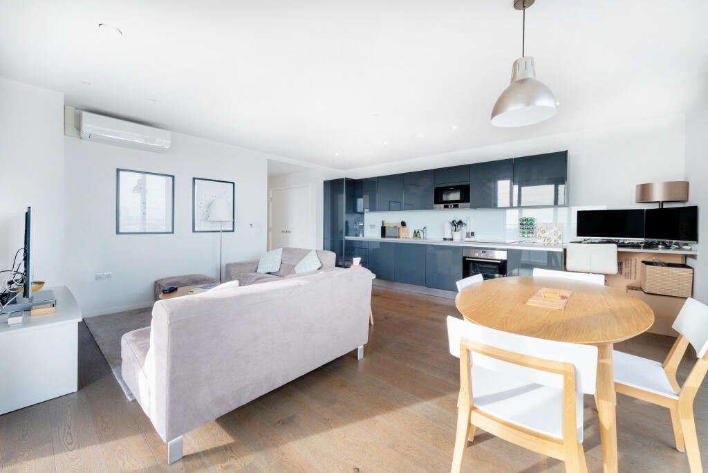 Flat St. Gabriel Walk in Greater London
