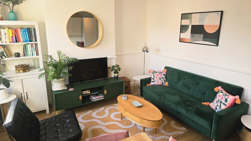 Flat Cerise Road in Greater London
