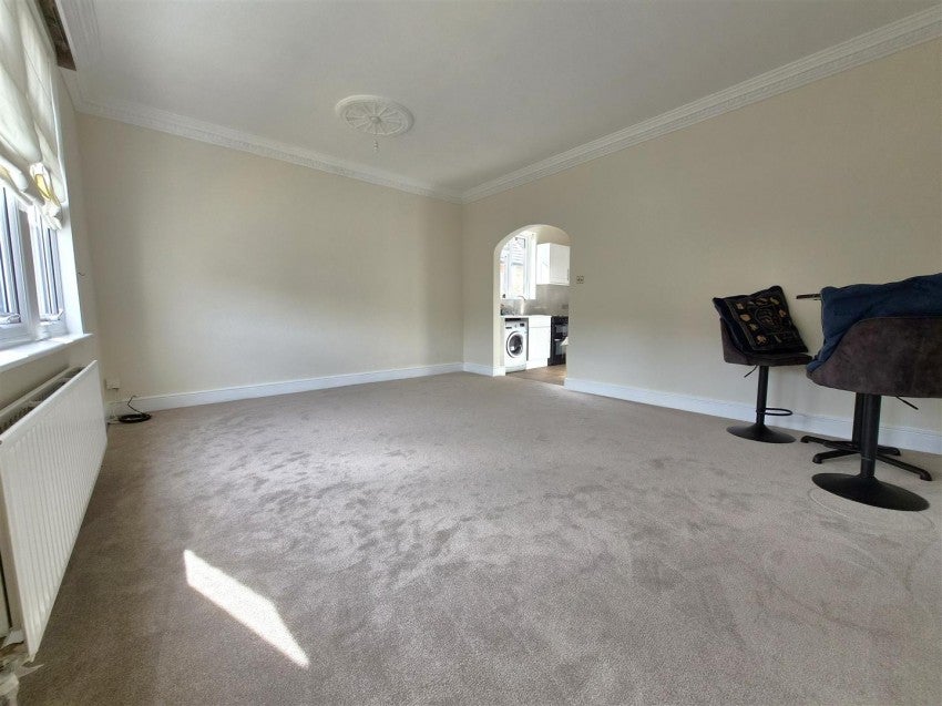 Flat Upton Road in Greater London
