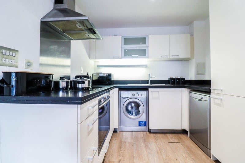 Flat Manilla Street in Greater London