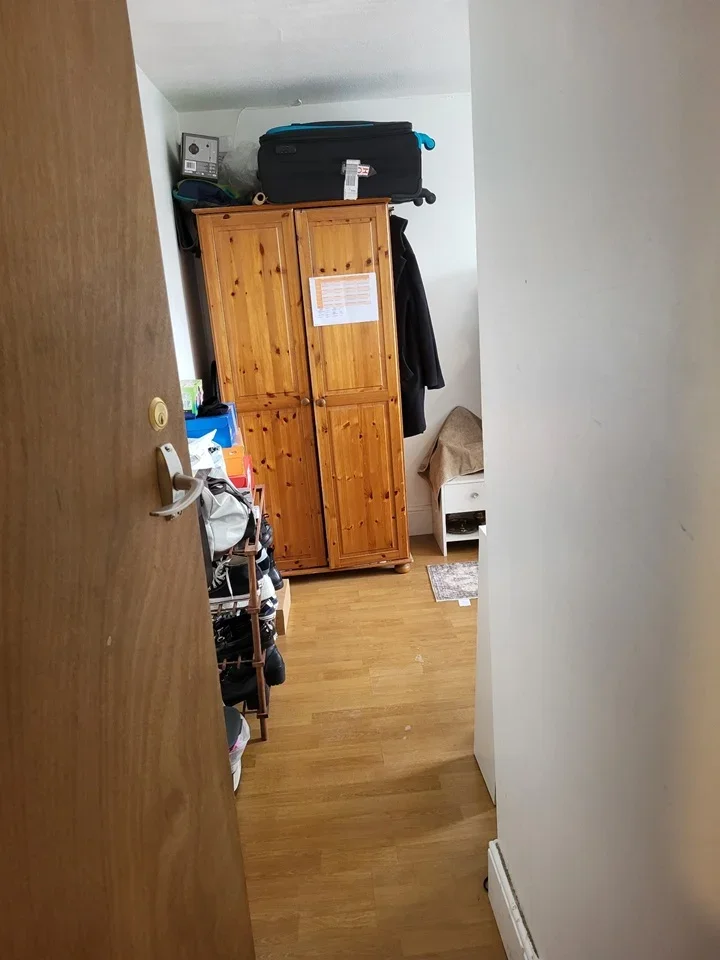 Room Sunrise Avenue in Chelmsford