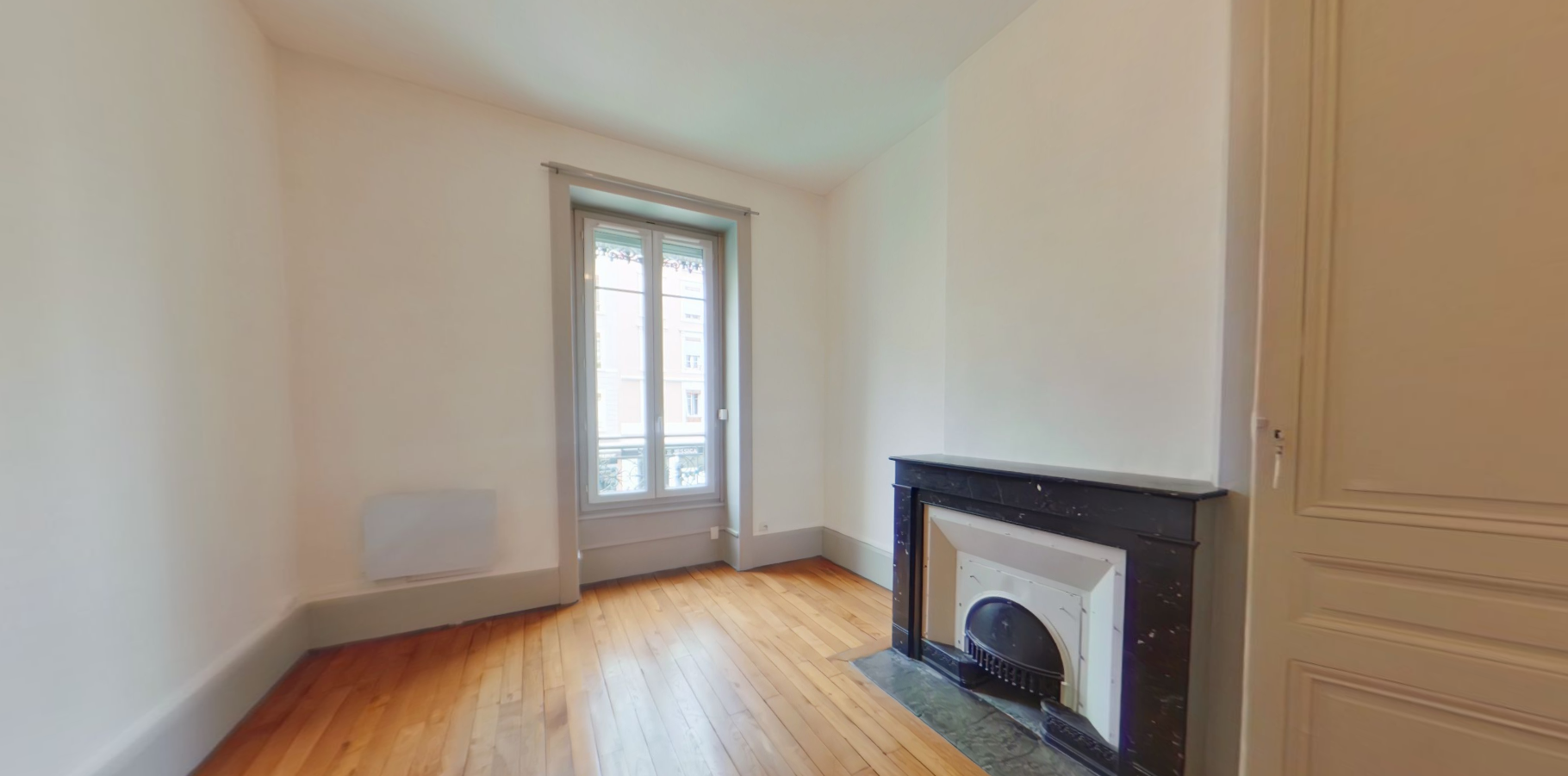 Flat Cours Émile Zola in Villeurbanne