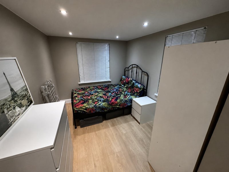 Room Durie Loan in City of Edinburgh
