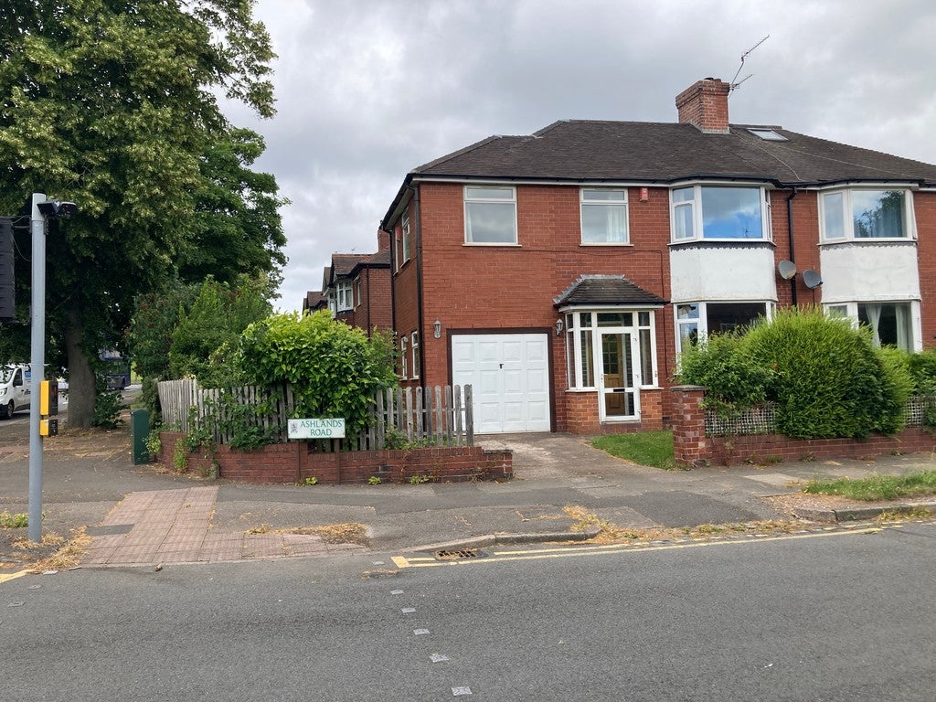 House Ashlands Road in Stoke-On-Trent