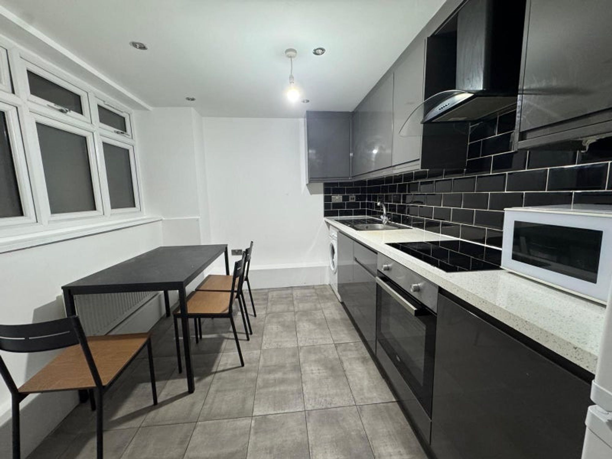 Room Solebay Street in Greater London