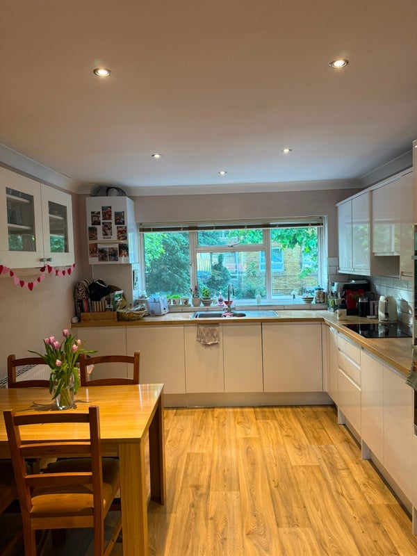 Room Garrick Close in Greater London