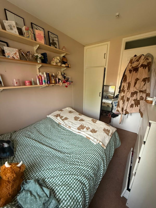 Room Garrick Close in Greater London