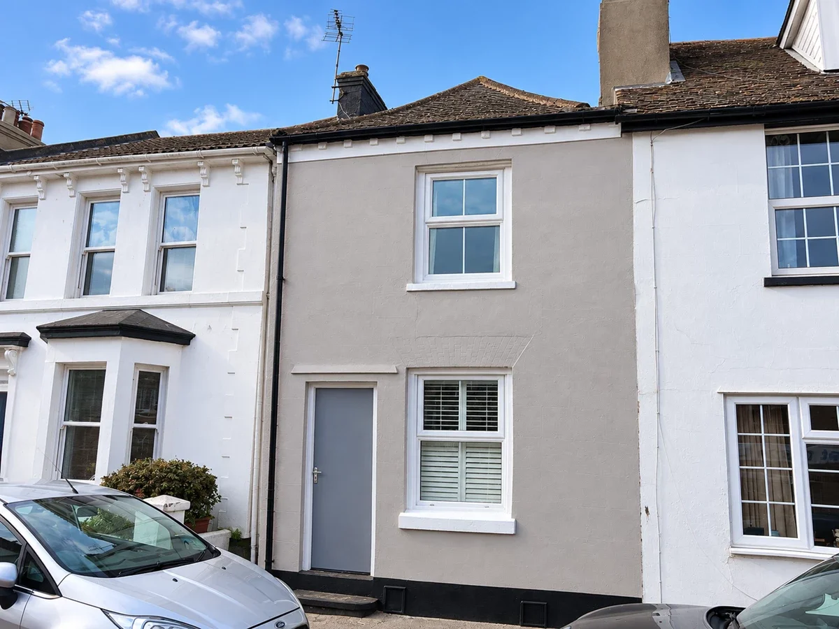 House Stade Street in Folkestone and Hythe District