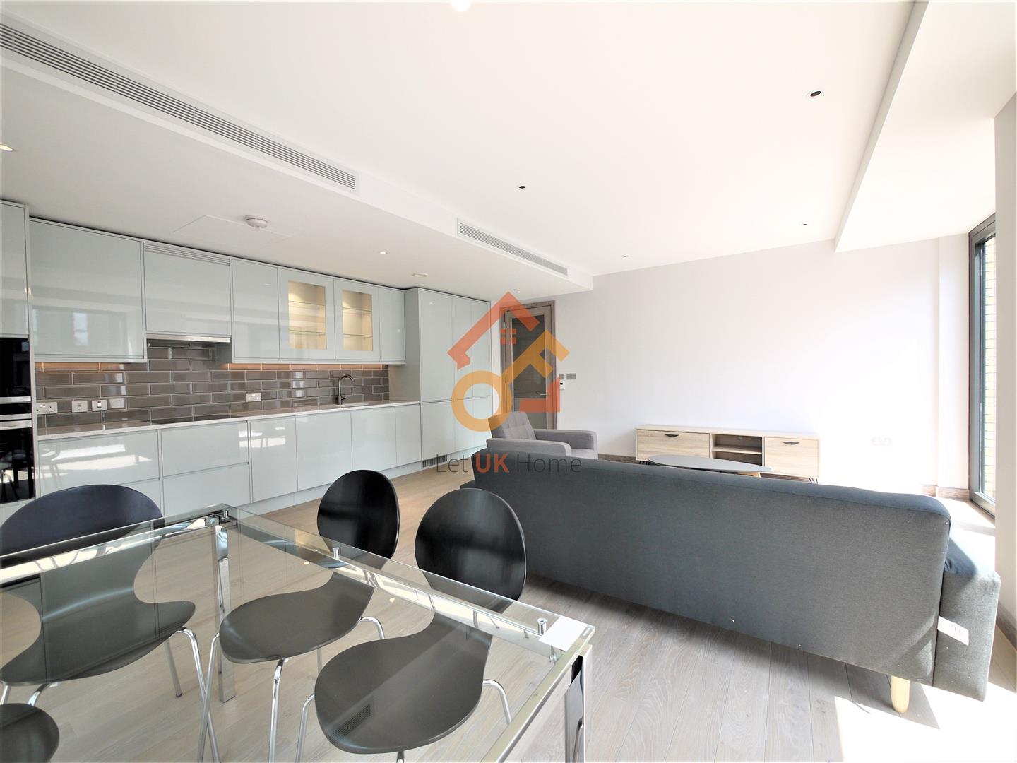 Flat Drapers Yard in Greater London