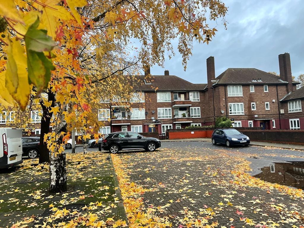 Room Fendt Close in Greater London