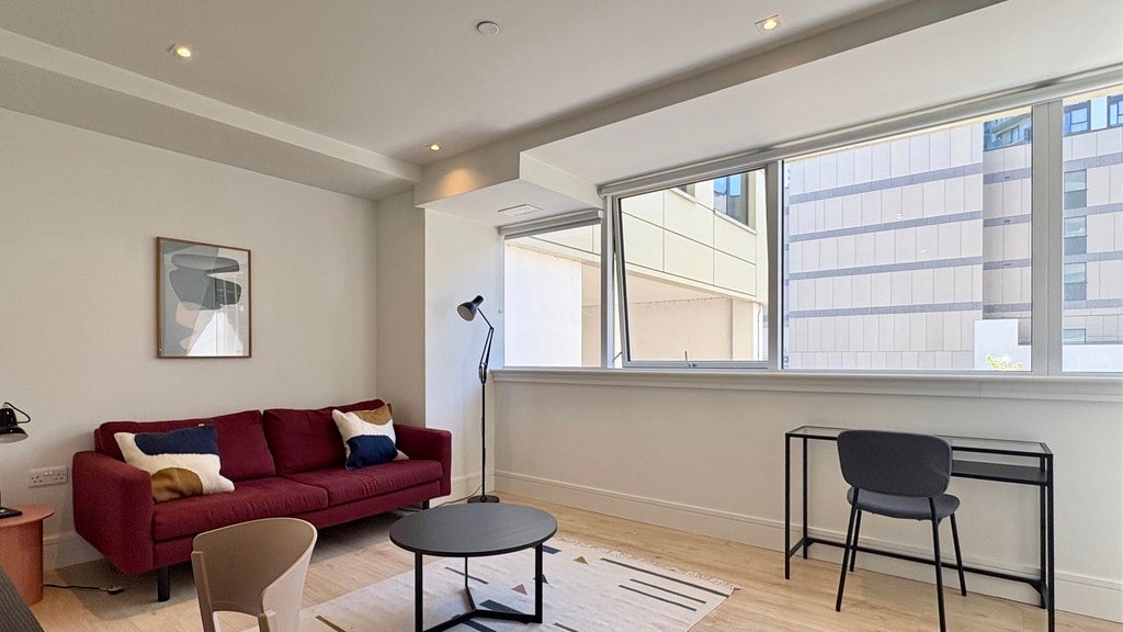 Flat Humphry Repton Lane in Greater London