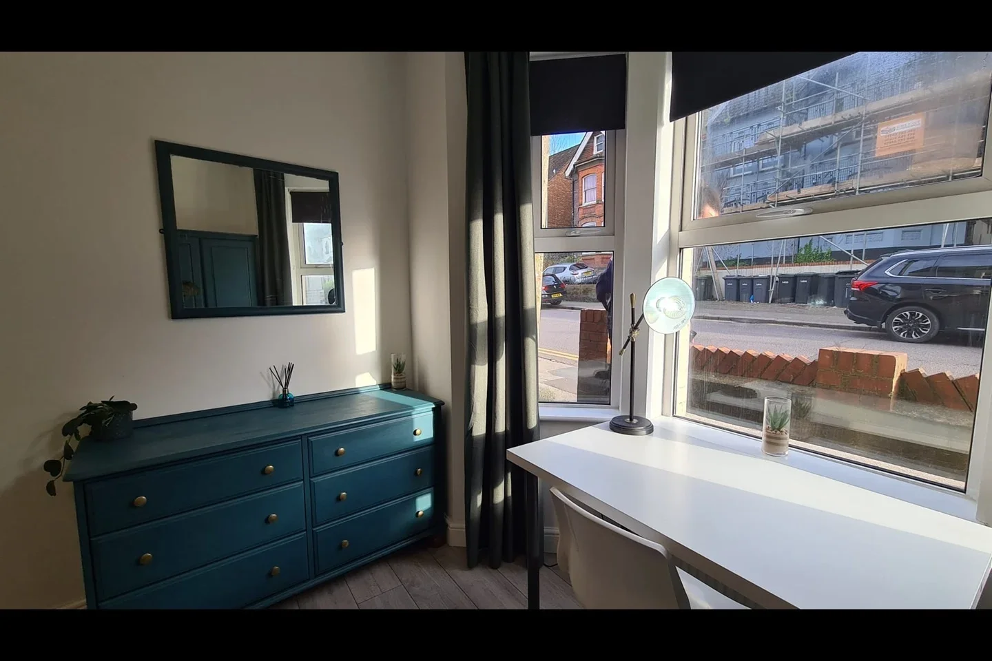 Room Ashburnham Road in Luton