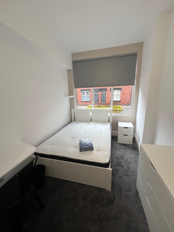 Flat Back Hartley Grove in Leeds
