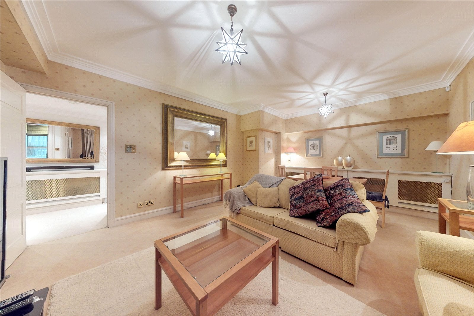 Flat Oxford Street in City of Westminster
