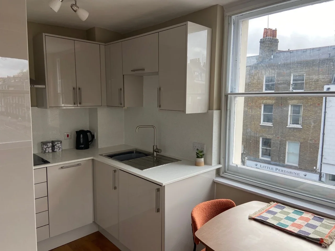 Flat Calthorpe Street in Greater London