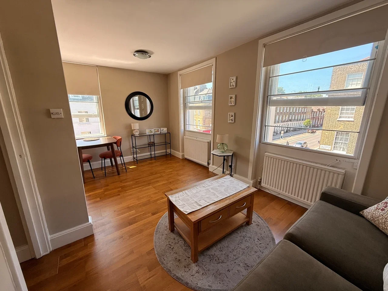 Flat Calthorpe Street in Greater London