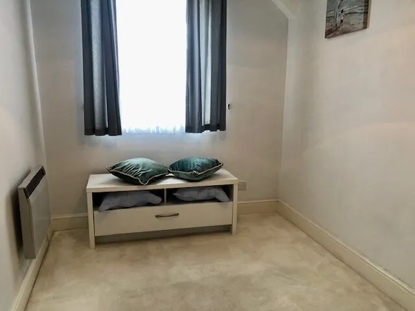 Flat Morland Drive in Tunbridge Wells