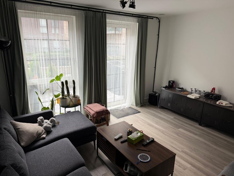 Room Shipbuilding Way in Greater London
