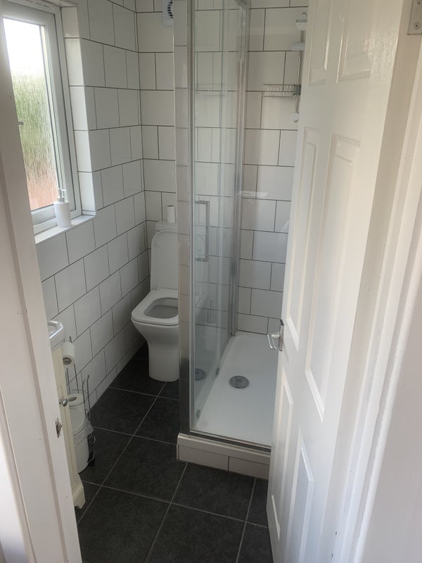 Room Elm Tree Avenue in Coventry