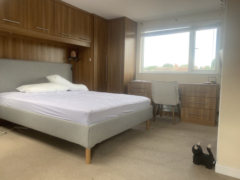 Room Elm Tree Avenue in Coventry