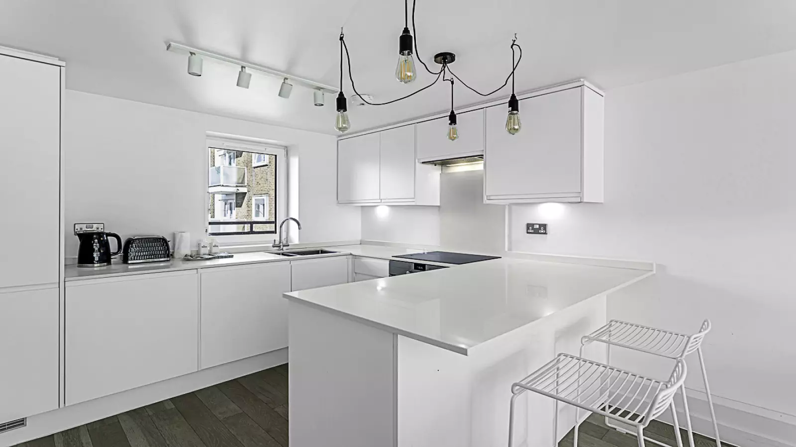 Flat Eaton Terrace in City of Westminster