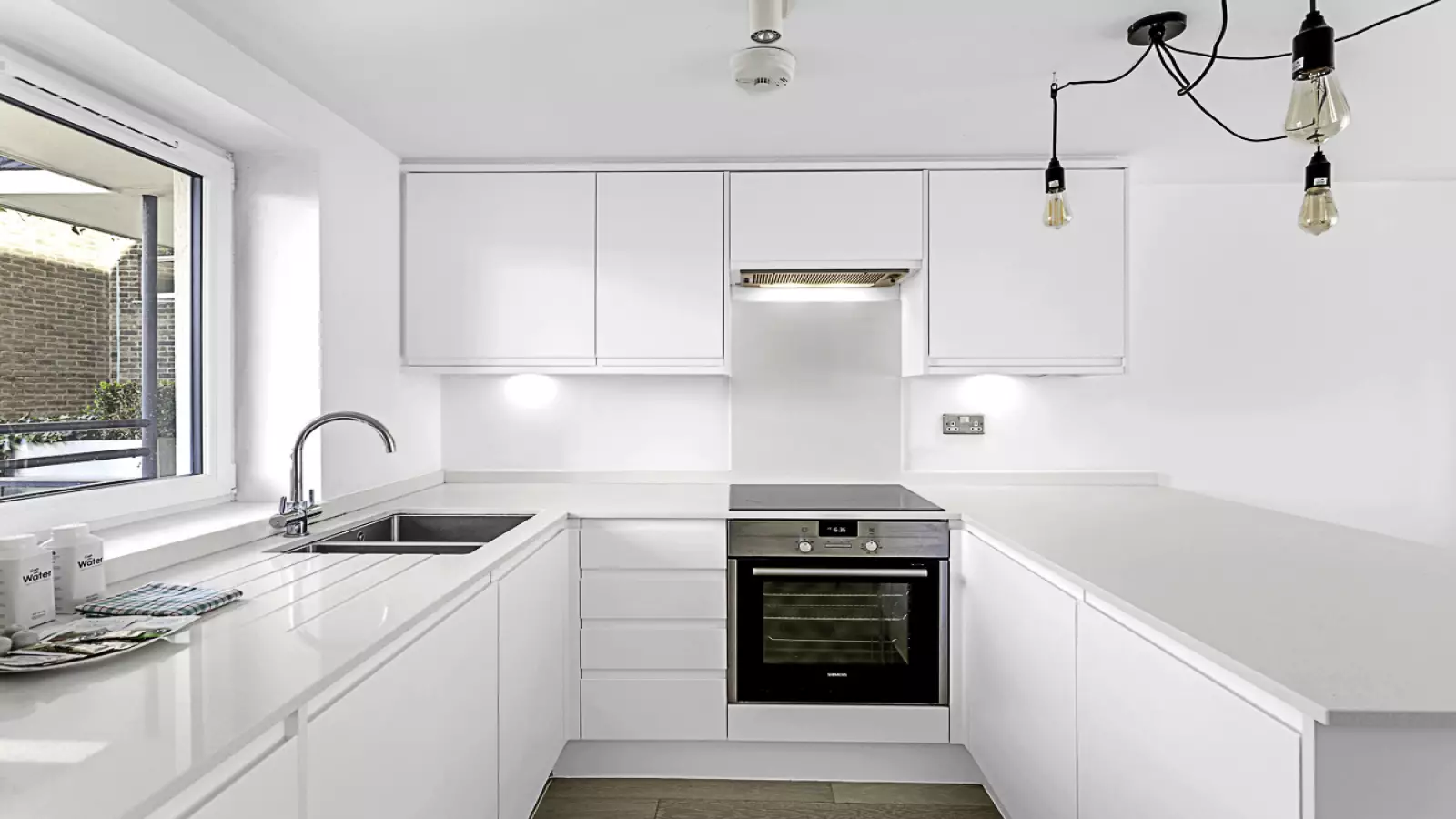 Flat Eaton Terrace in City of Westminster