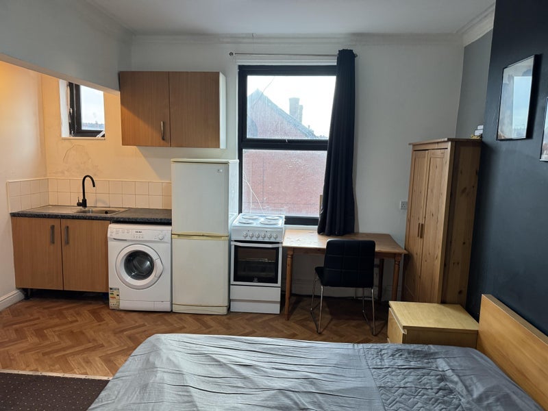 Flat Baldovan Mount in Leeds