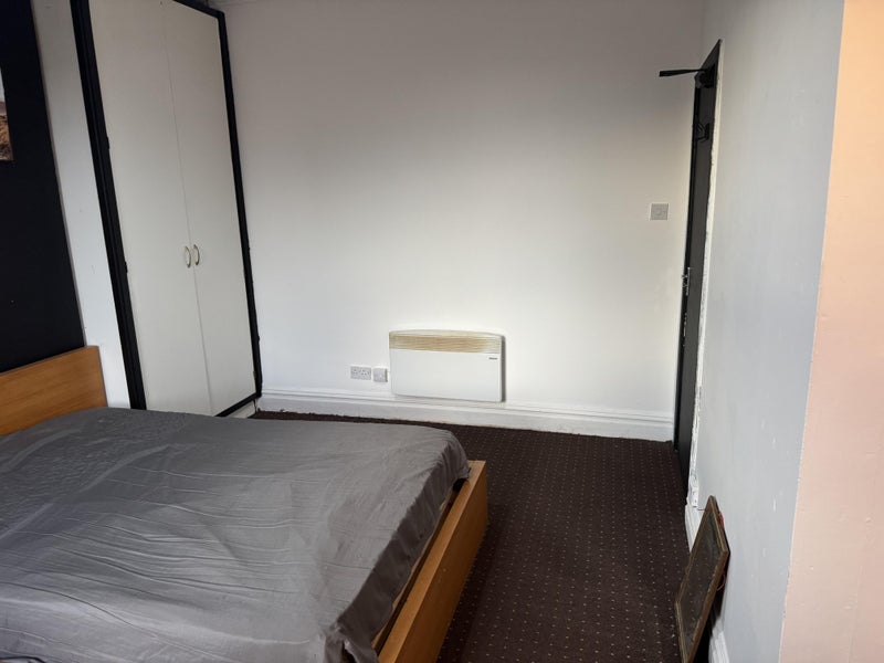 Flat Baldovan Mount in Leeds
