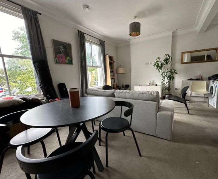 Room Albion Way in Greater London