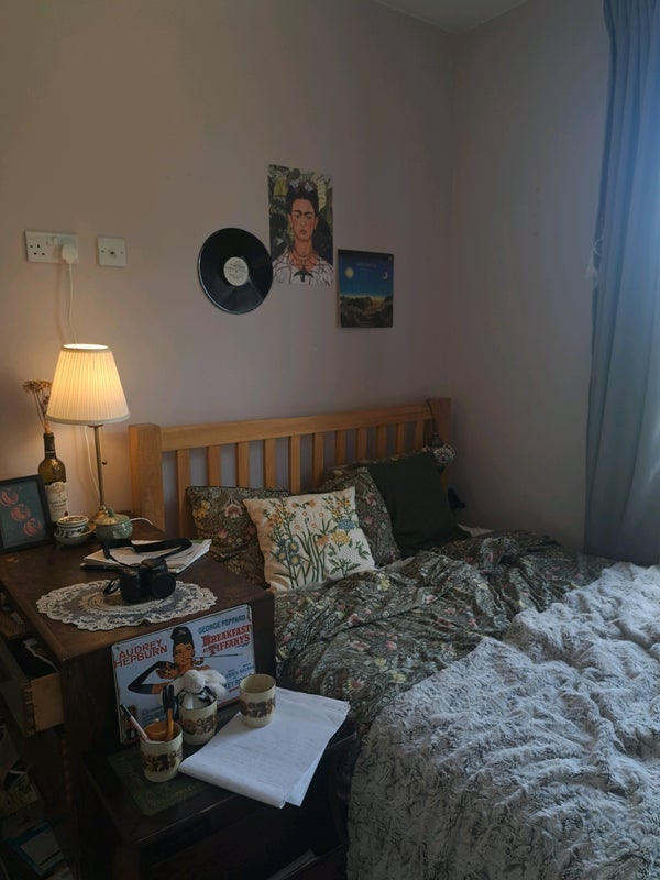 Room Albion Way in Greater London