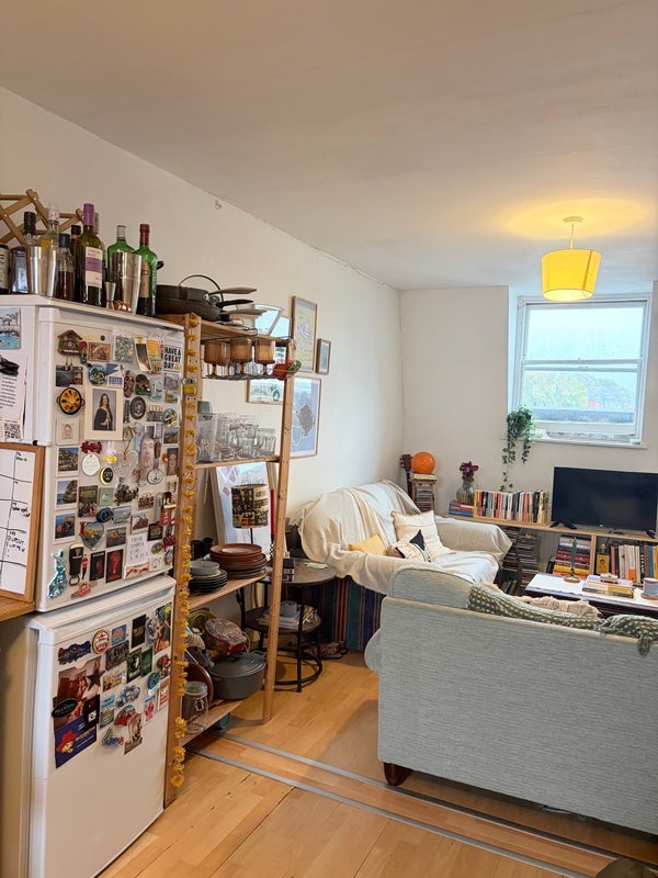 Room Caledonian Road in Greater London