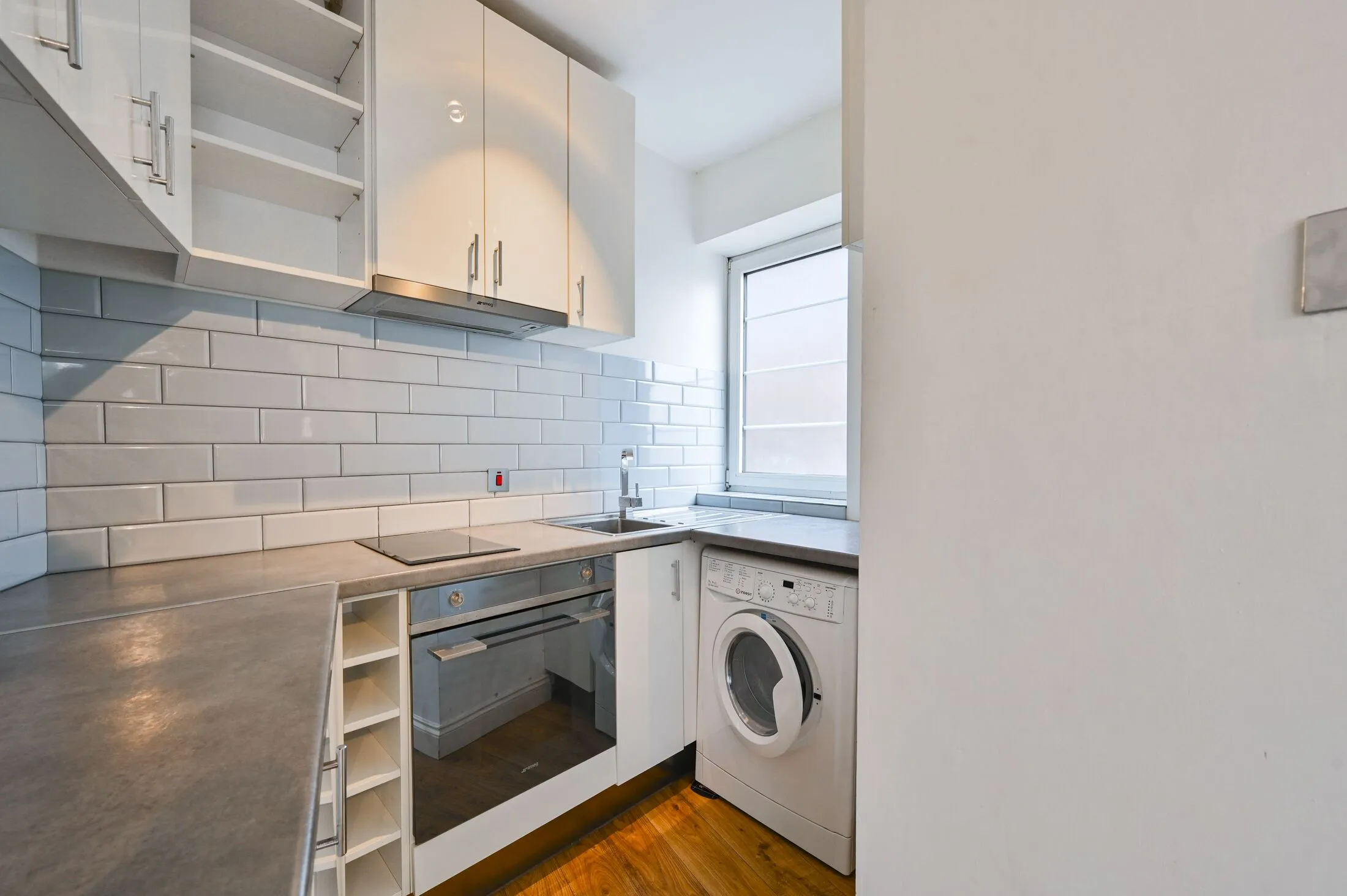 Flat Charing Cross Road in Greater London