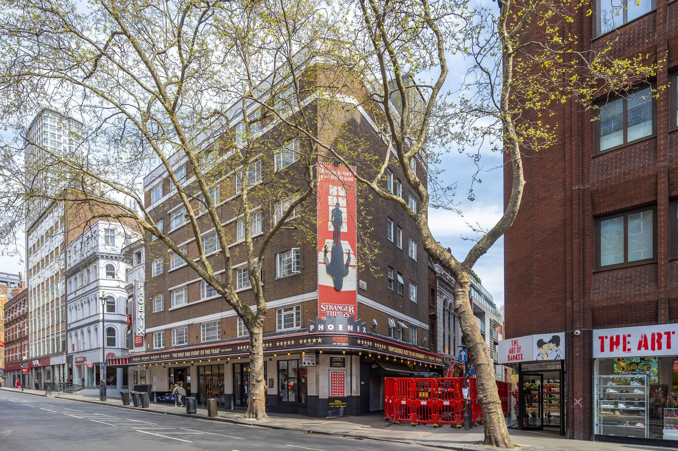 Flat Charing Cross Road in Greater London
