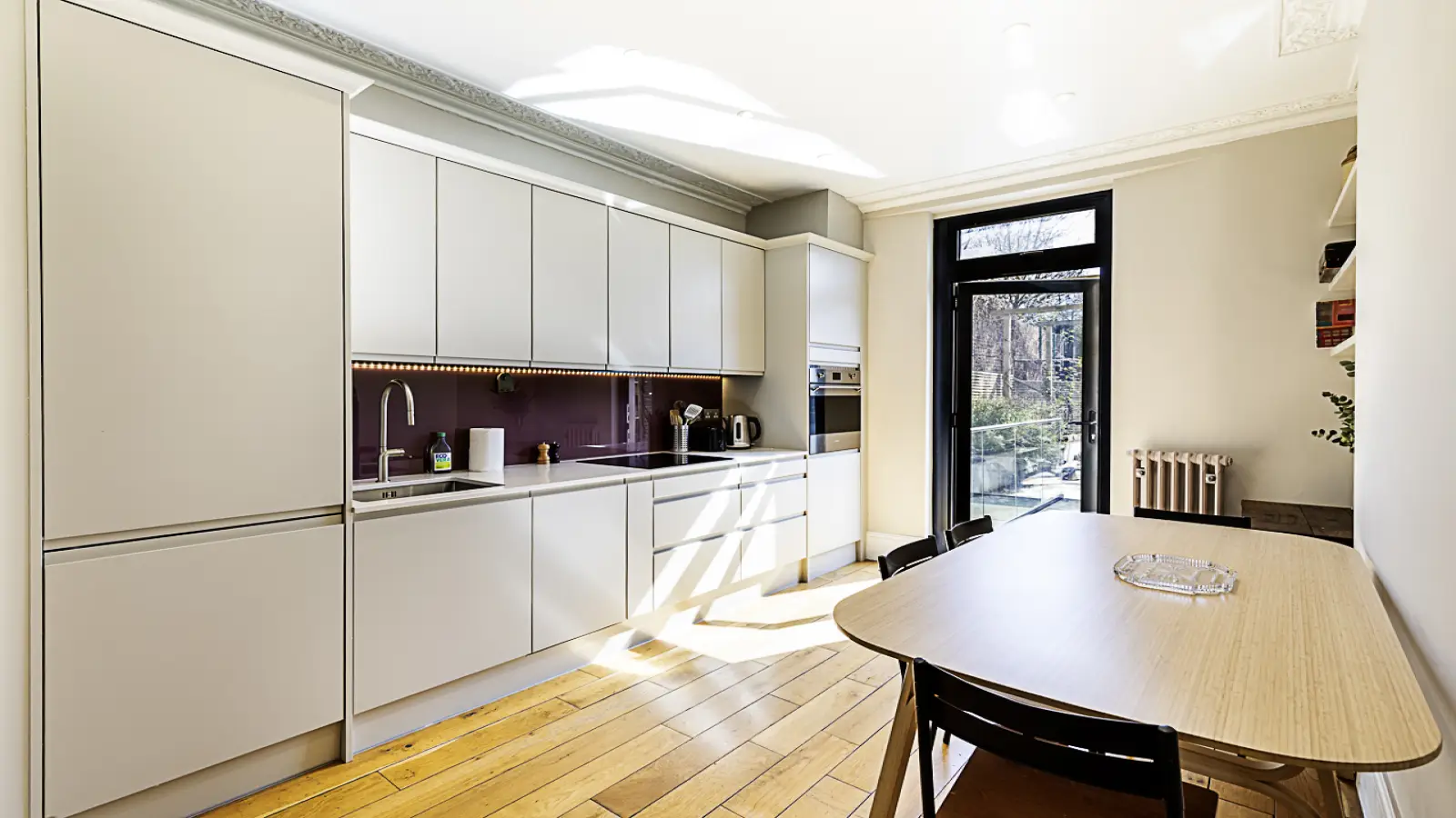 Flat Wharton Street in Greater London