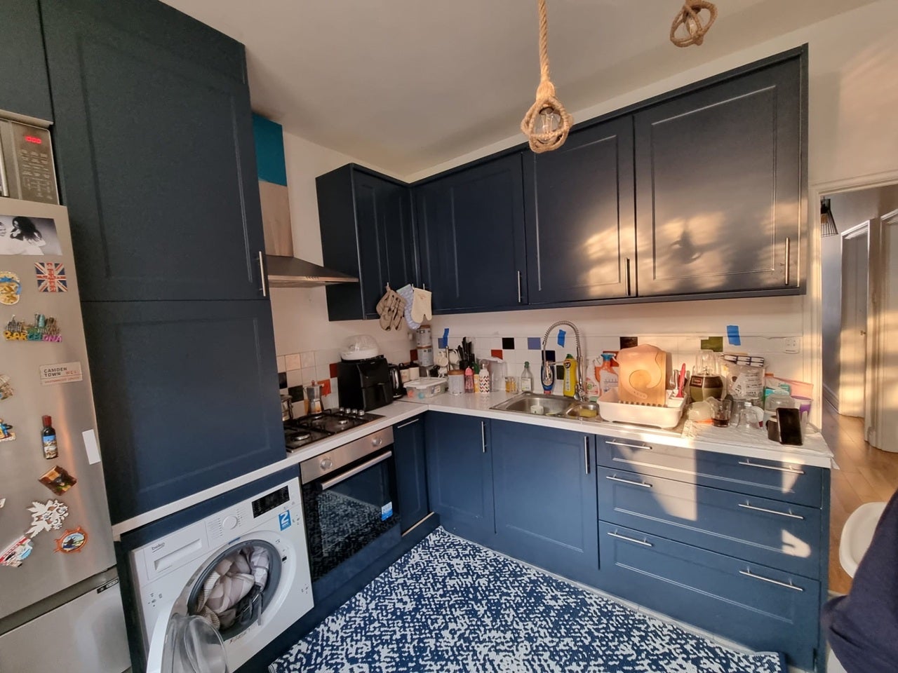 Flat Greenhill Road in Greater London