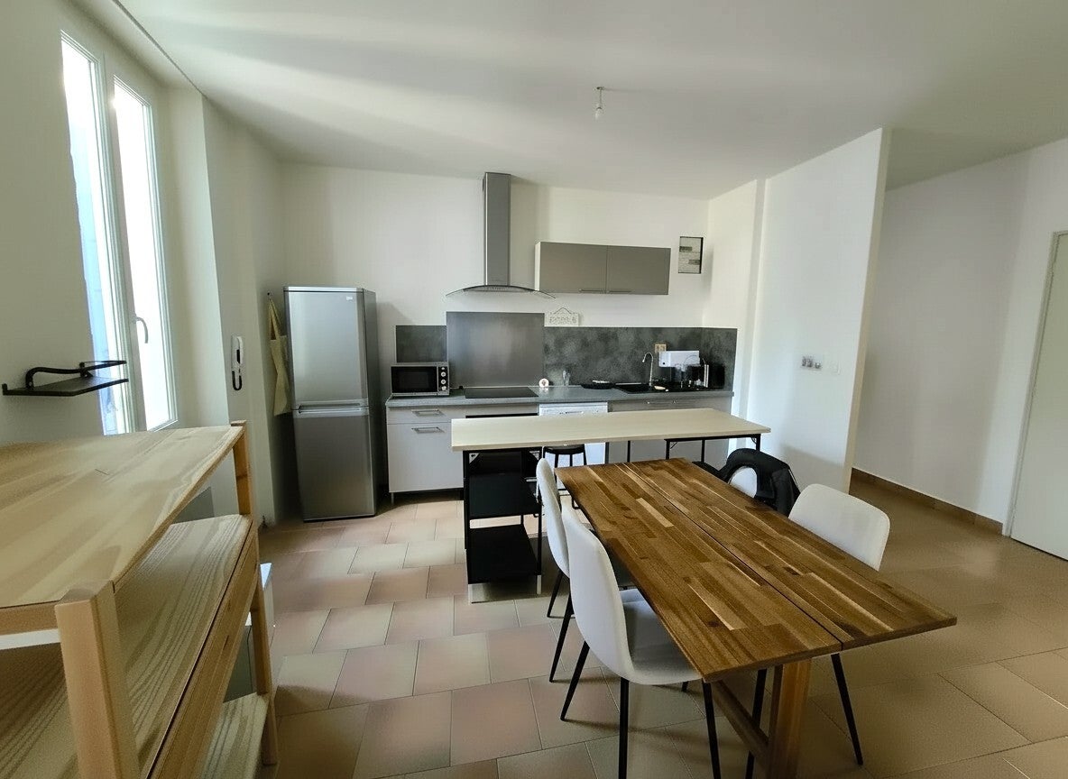Flat Rue Grande in Lambesc