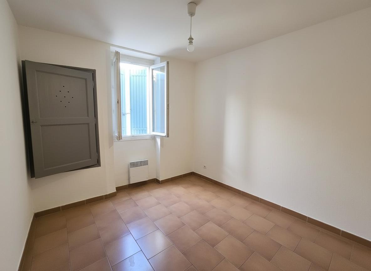 Flat Rue Grande in Lambesc