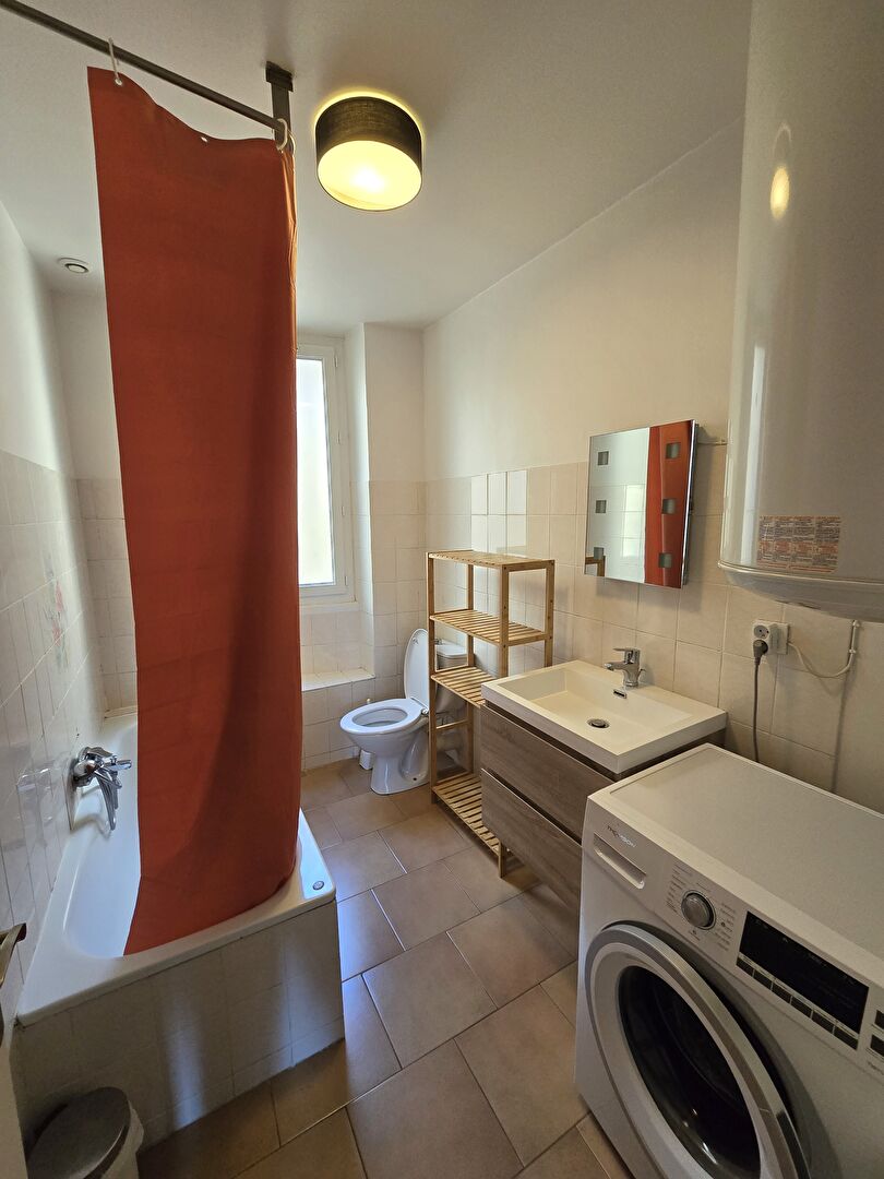 Flat Rue Grande in Lambesc