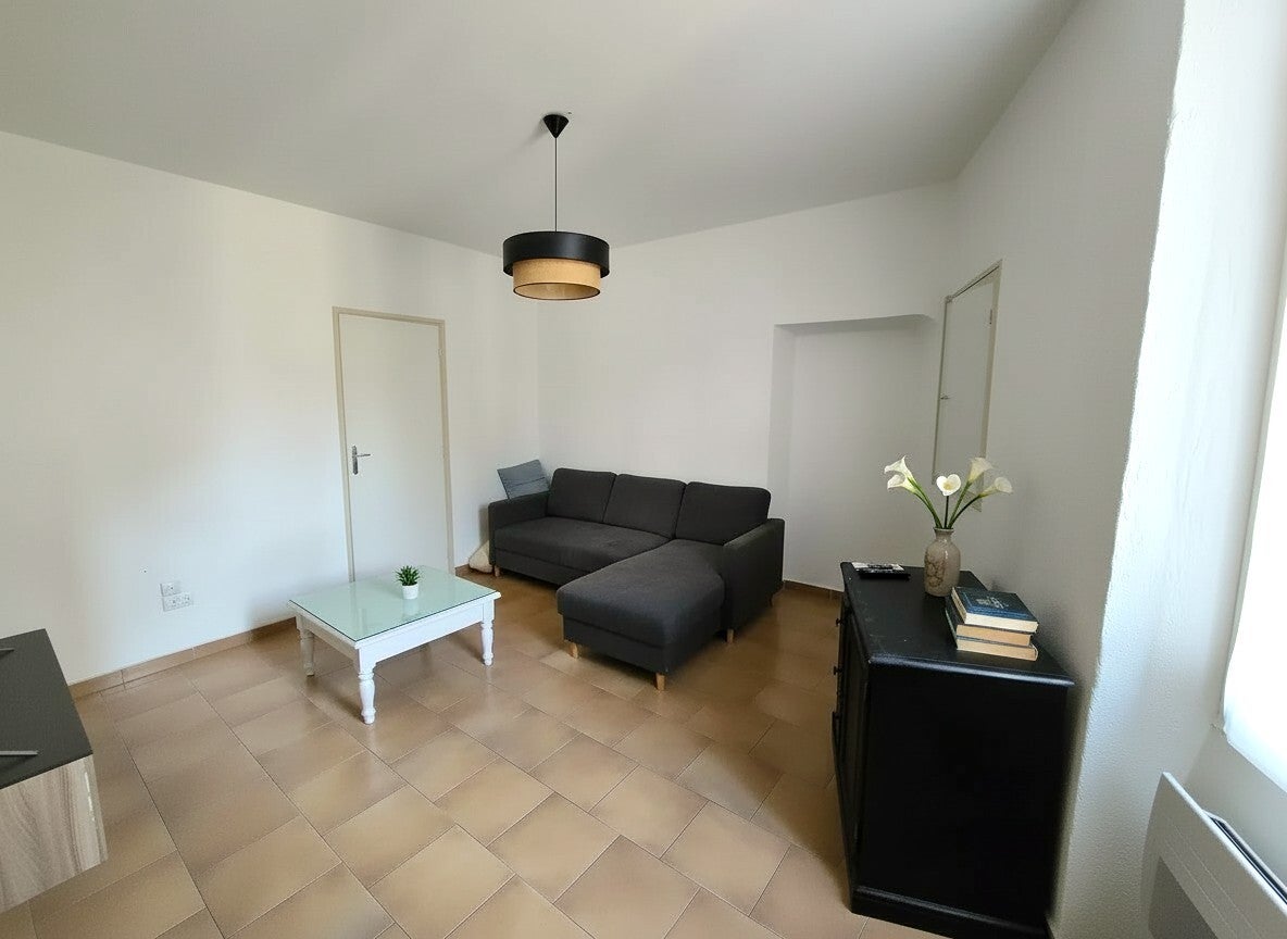 Flat Rue Grande in Lambesc
