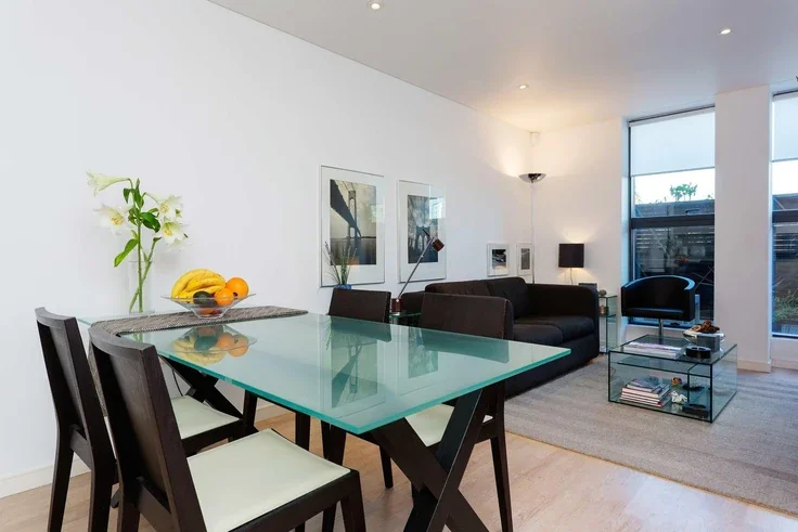 Flat Hermitage Street in City of Westminster