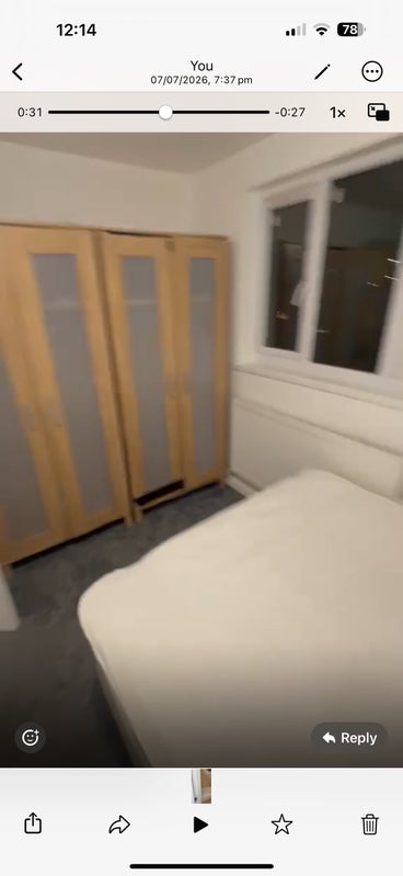 Room Ellingham Road in Greater London