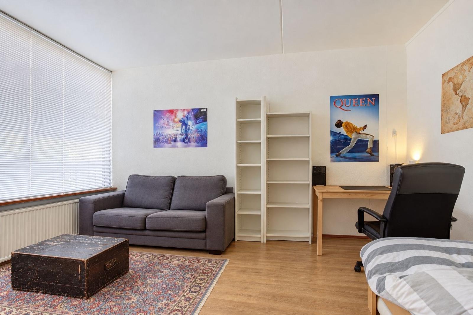 Tussenwoning te koop: Aquamarijnstraat 14, Groningen