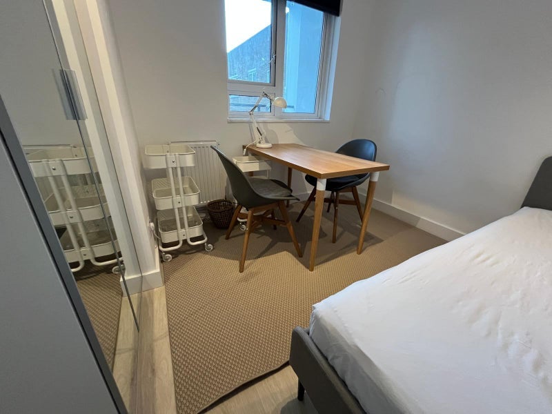 Room Stanhope Street in Greater London