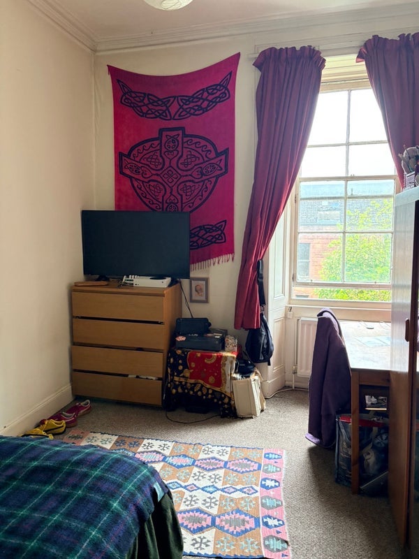 Room Montague Street in Glasgow