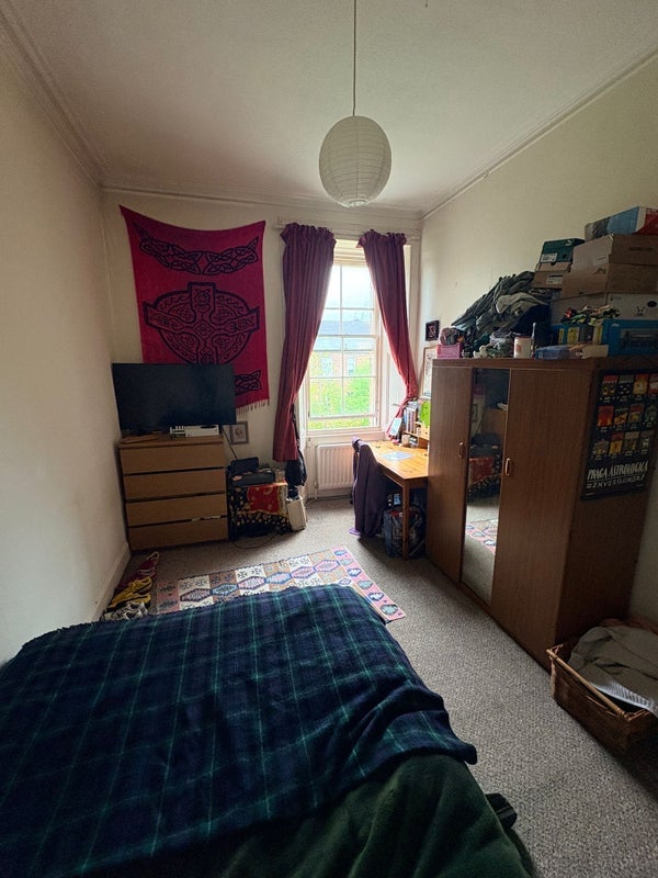 Room Montague Street in Glasgow