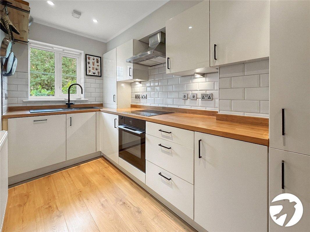 House Blossom Drive in Greater London