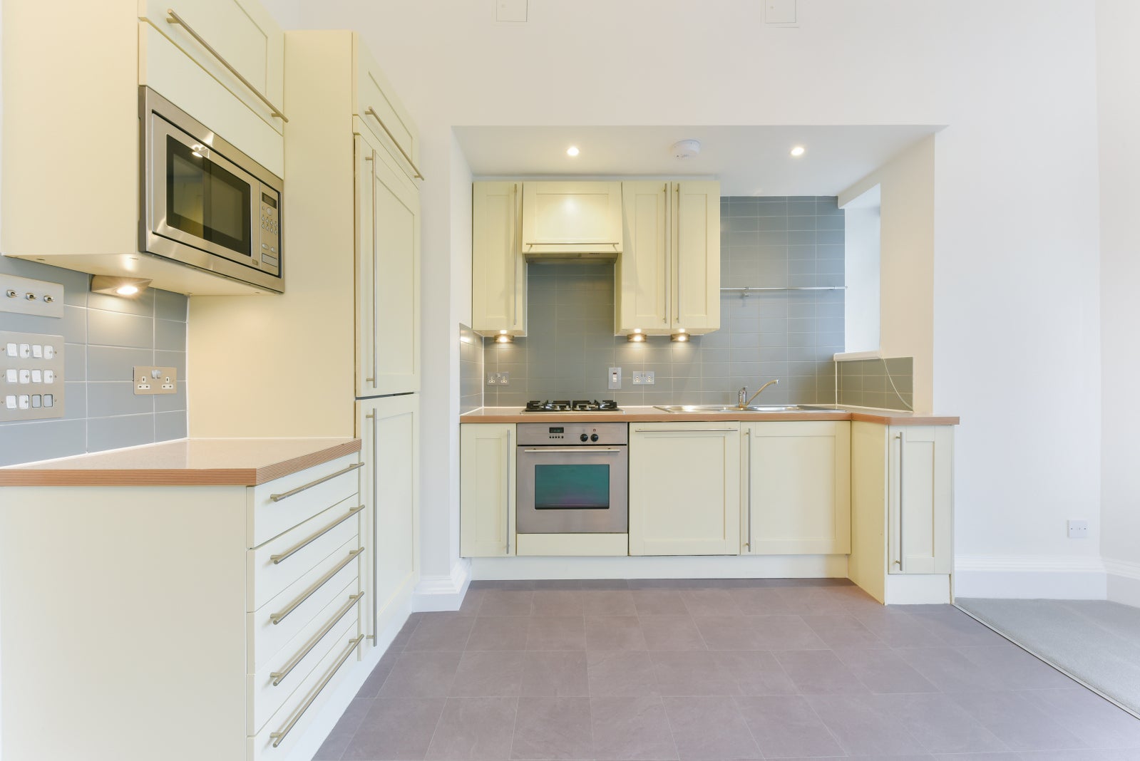 Flat Bloomsbury Place in Greater London