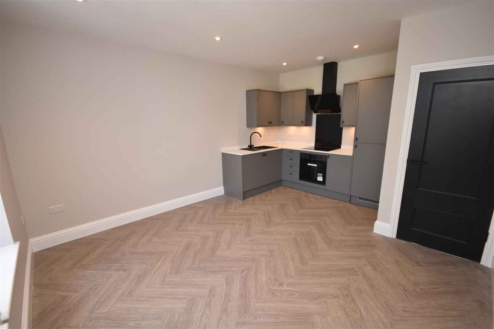 Flat James Street in Oxton Village