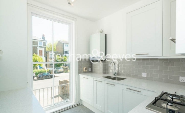 Flat Parkhill Road in Greater London