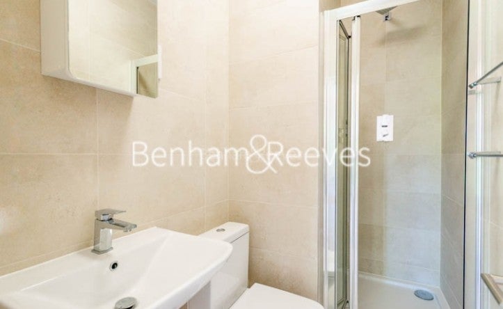Flat Parkhill Road in Greater London